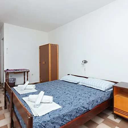 And With Parking Space Pirovac, Sibenik - 21487 Gasthuis Pirovac